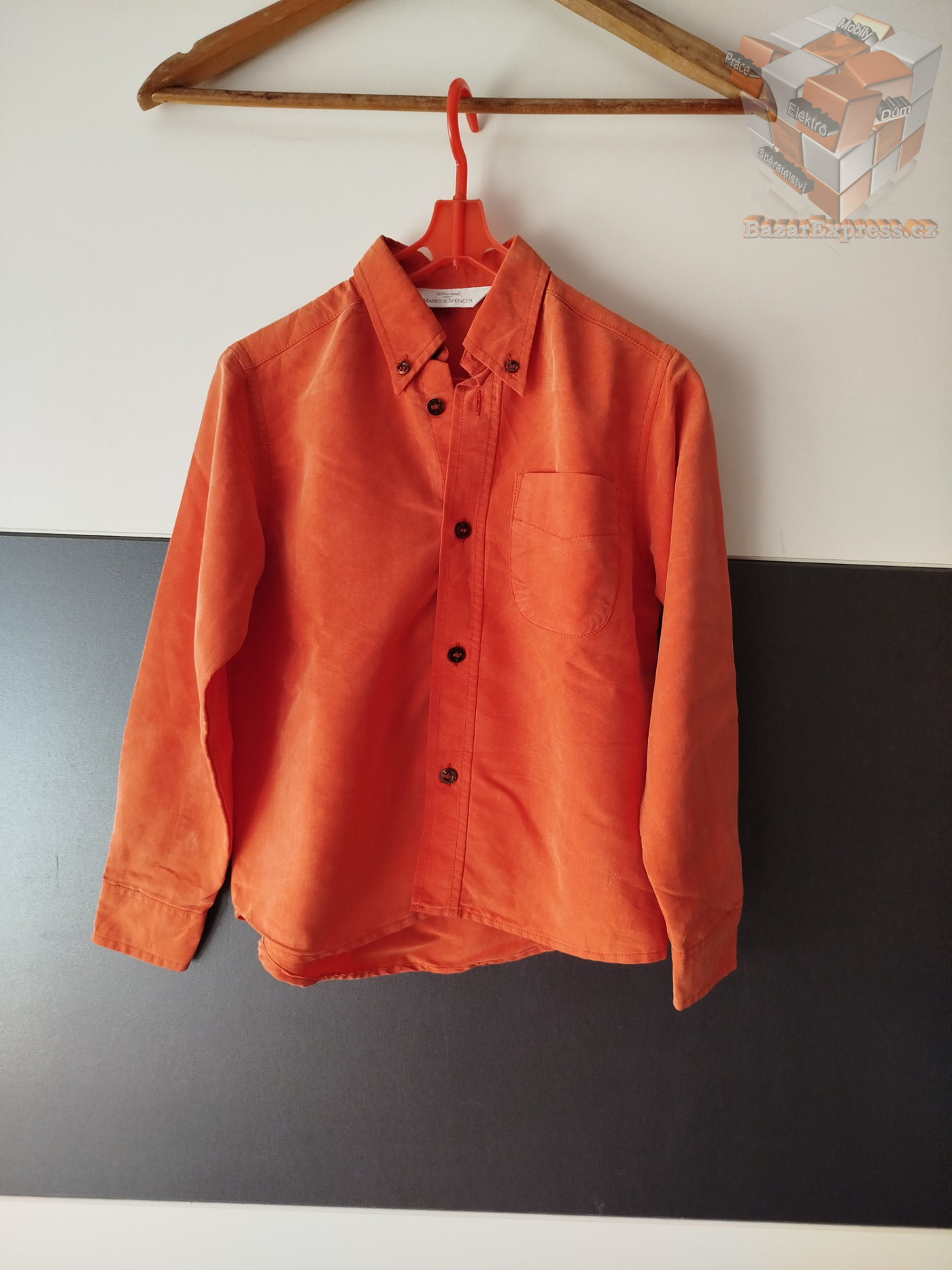 Košile zn. Marks & Spencer vel.110