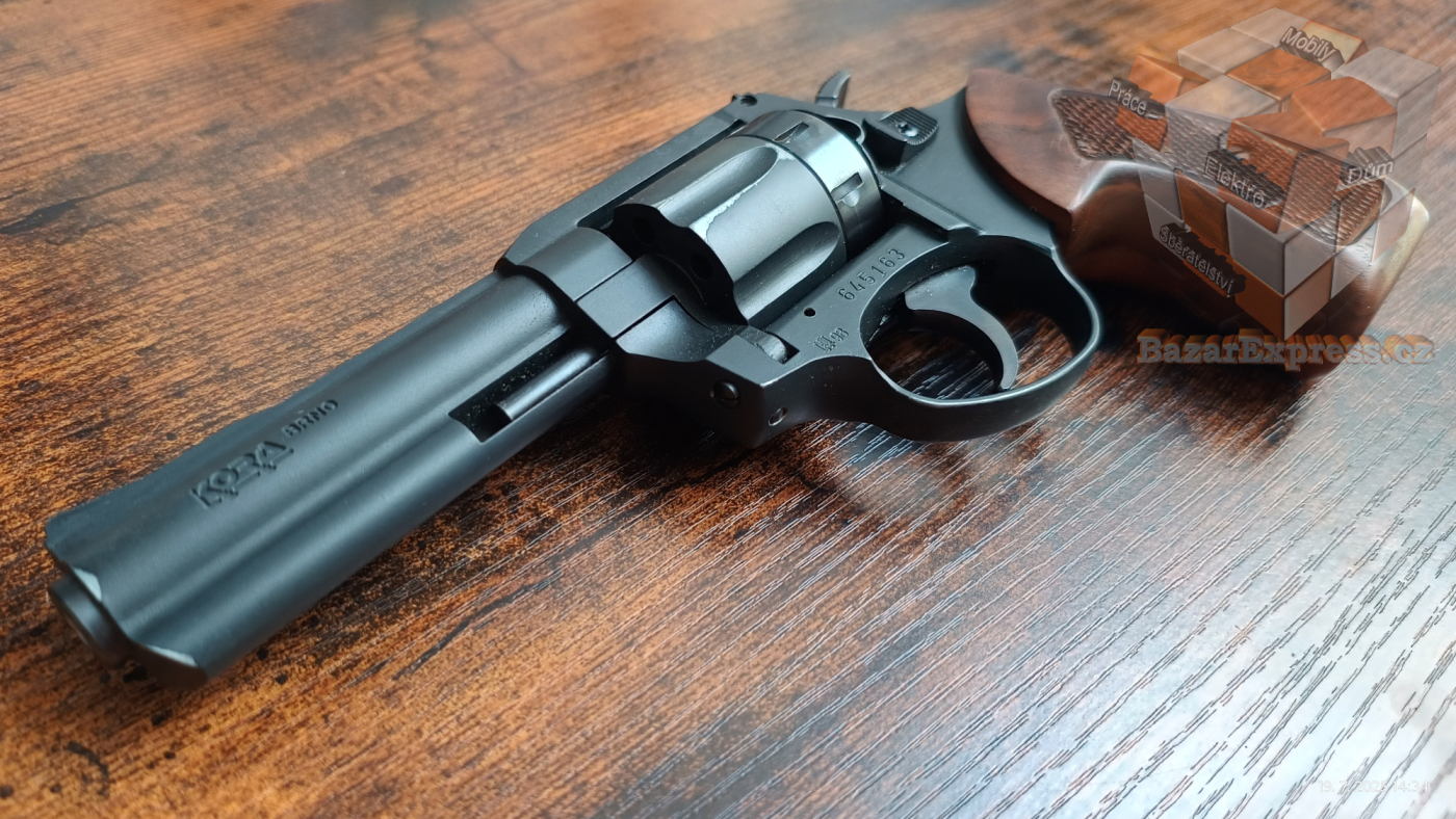 Flobert revolver KORA Brno 4