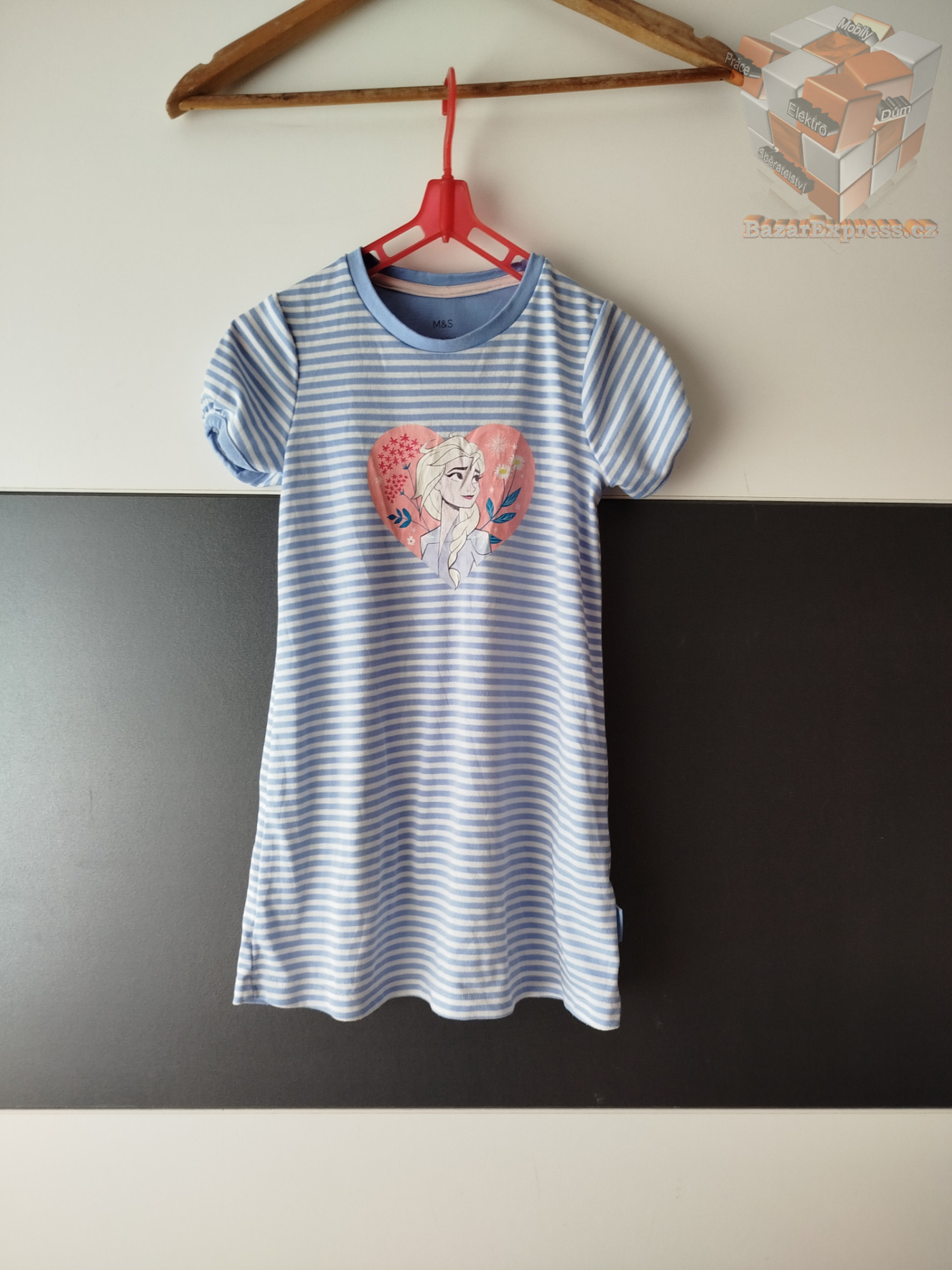 Noční košilka zn. Marks & Spencer vel.98