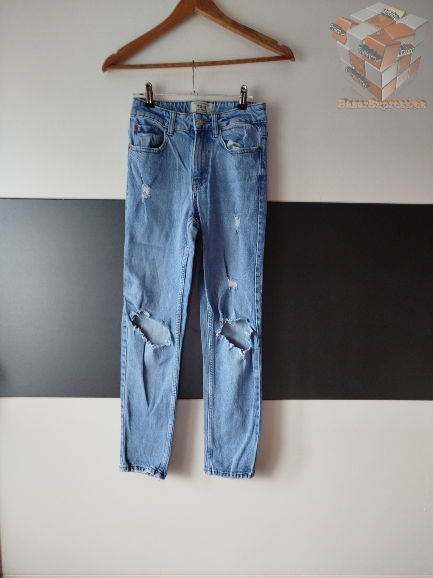 Džíny zn. New Look vel.146