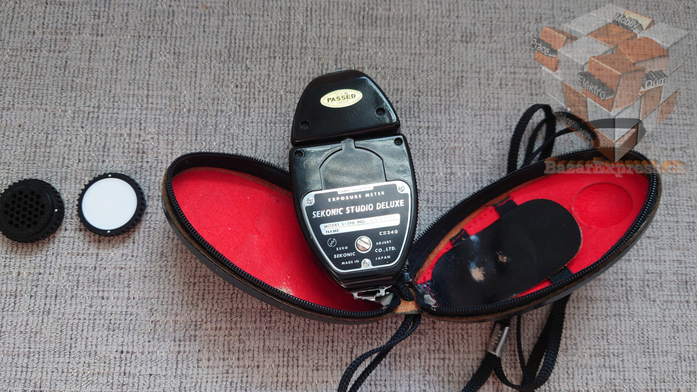 Expozimetr analogový