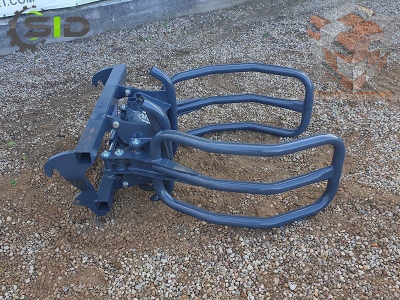 KLEŠTĚ NA KULATÉ BALÍKY-8