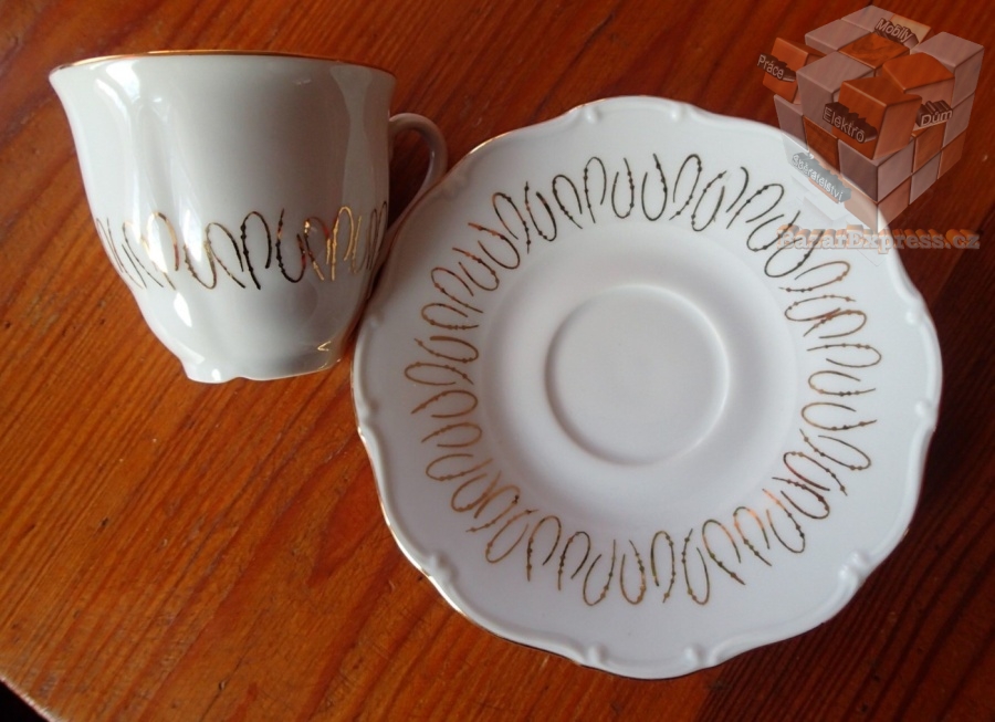 Šálek a podšálek se zlatým motivem