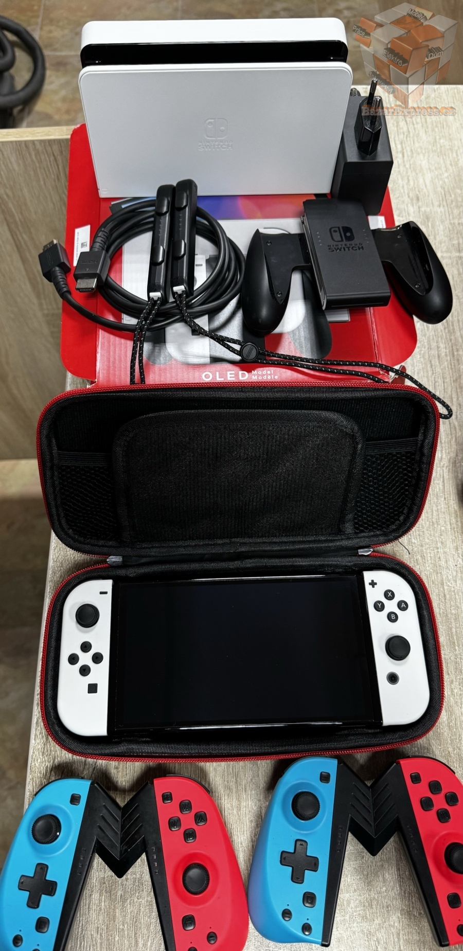 Nintendo Switch (OLED model)