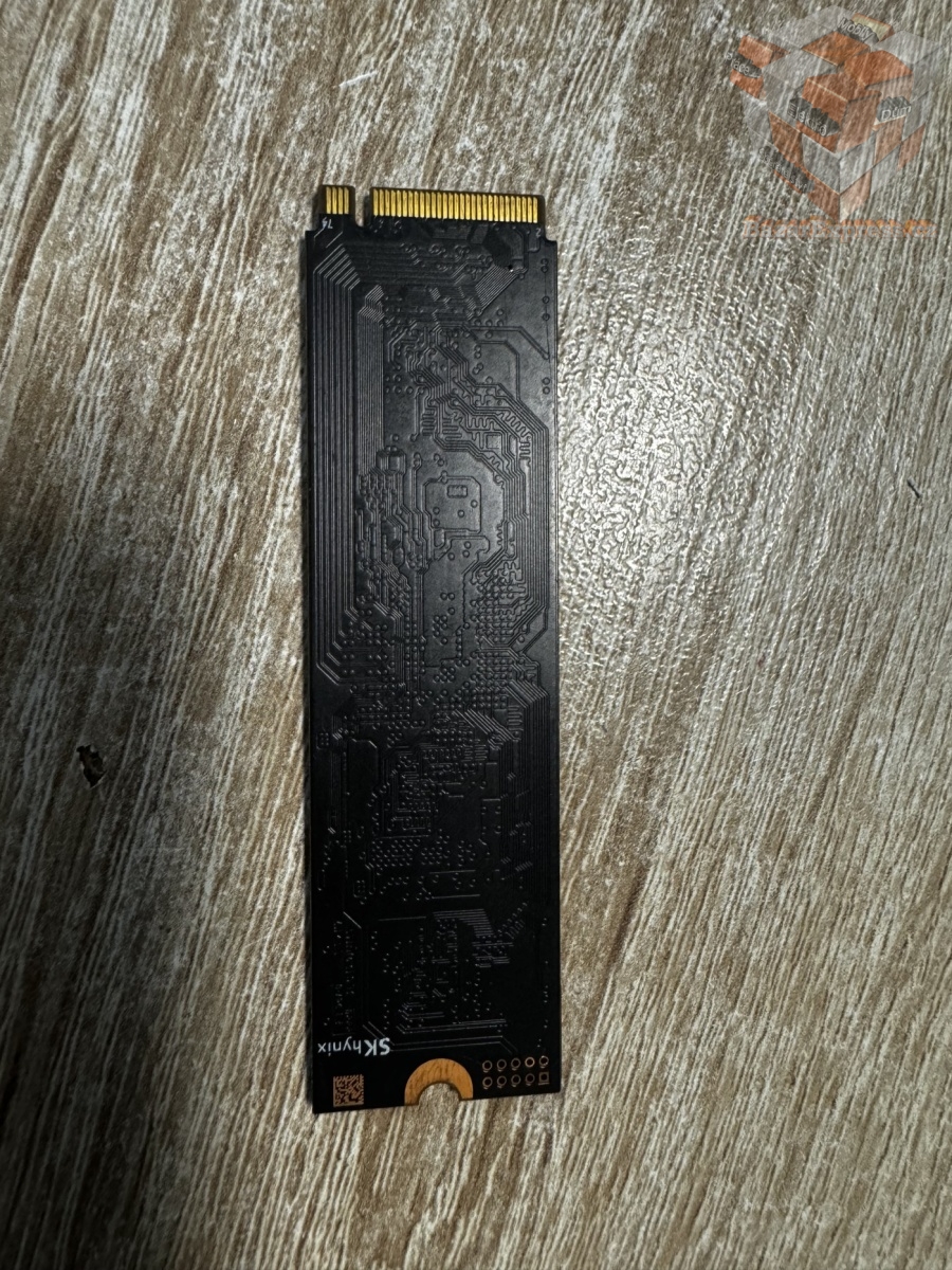 SSD 256GB / M.2 Gen3 x4 / SK Hynix HFS256GDE9X081N