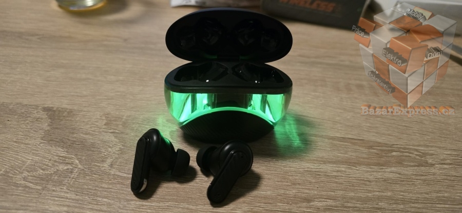 LED podsvícená bluetooth sluchátka s výdrží 4h.