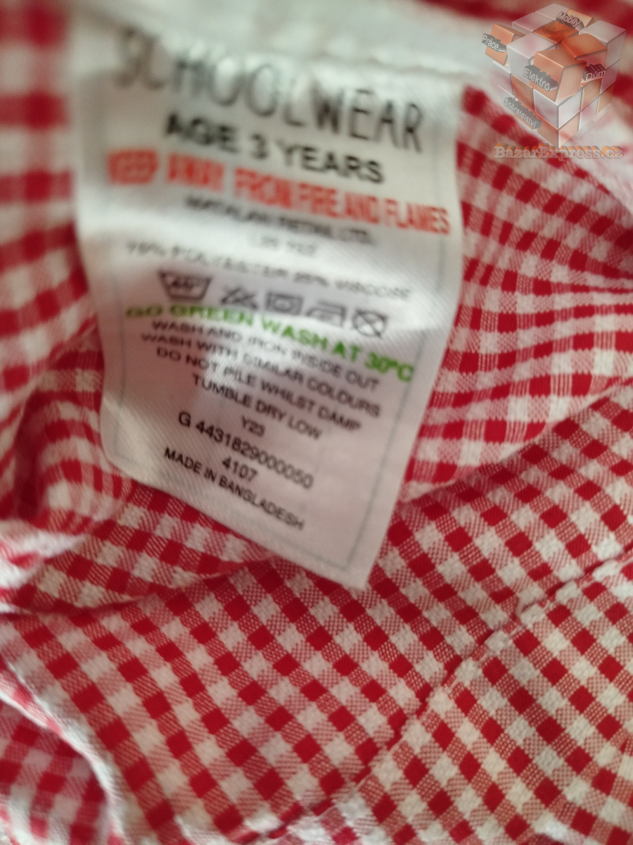 Kraťasy zn. Marks & Spencer vel.116