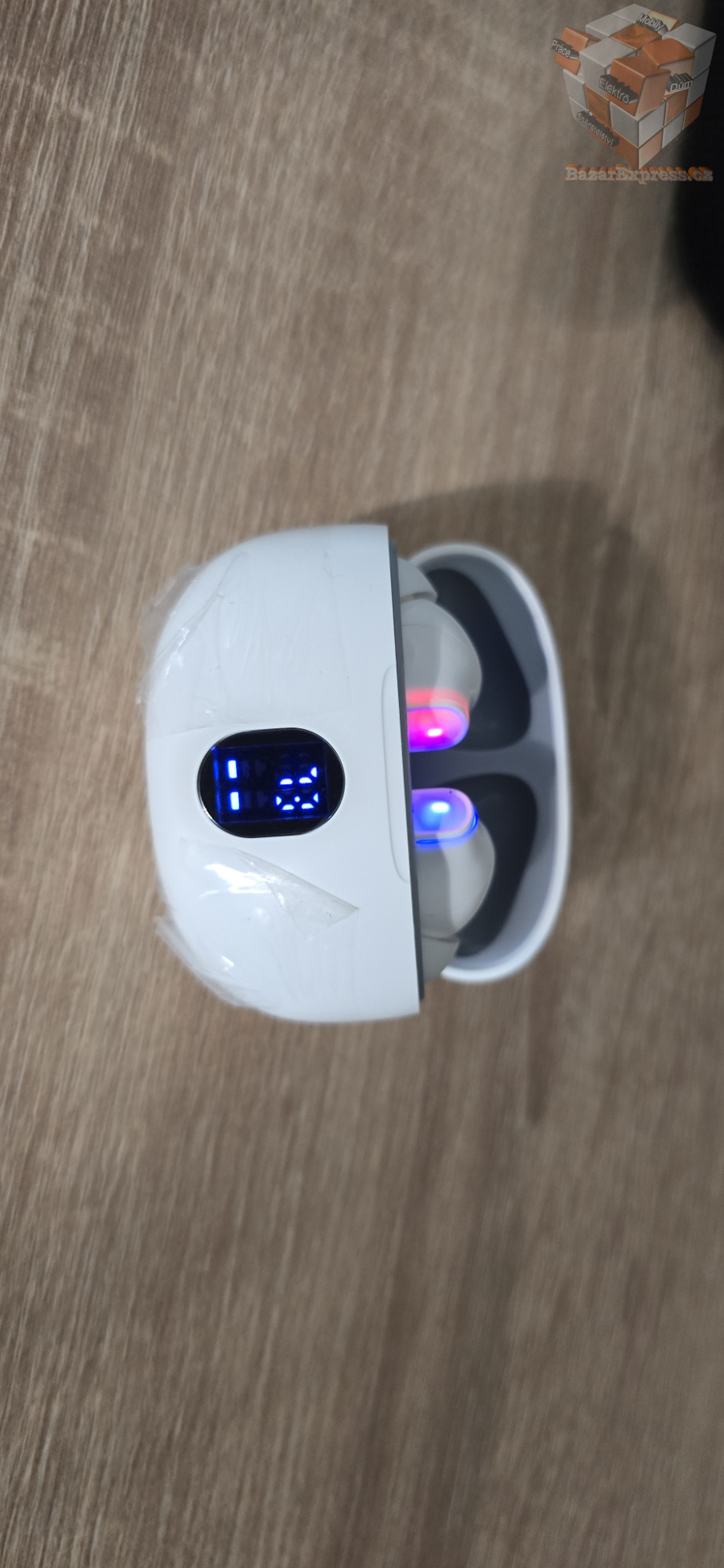 Bezdrátová sluchátka s displejem stavu nabití