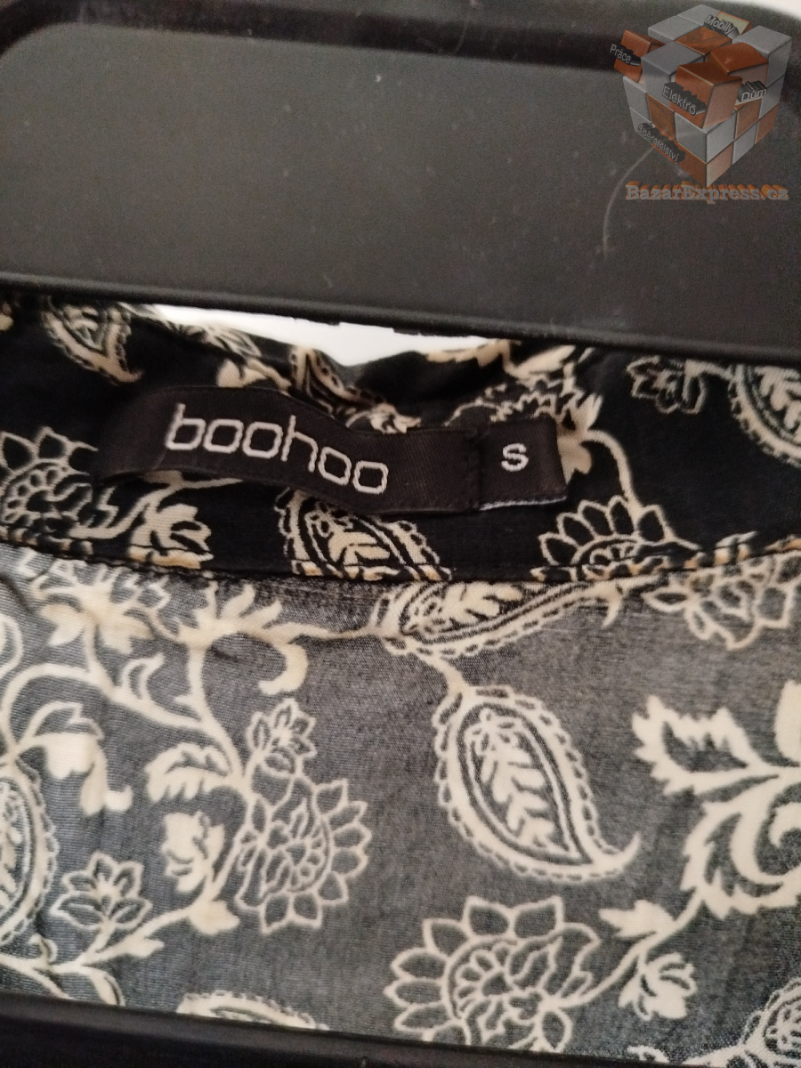 Košile zn. Boohoo vel.36