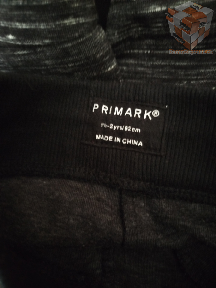  Kraťasy zn. Primark vel.92