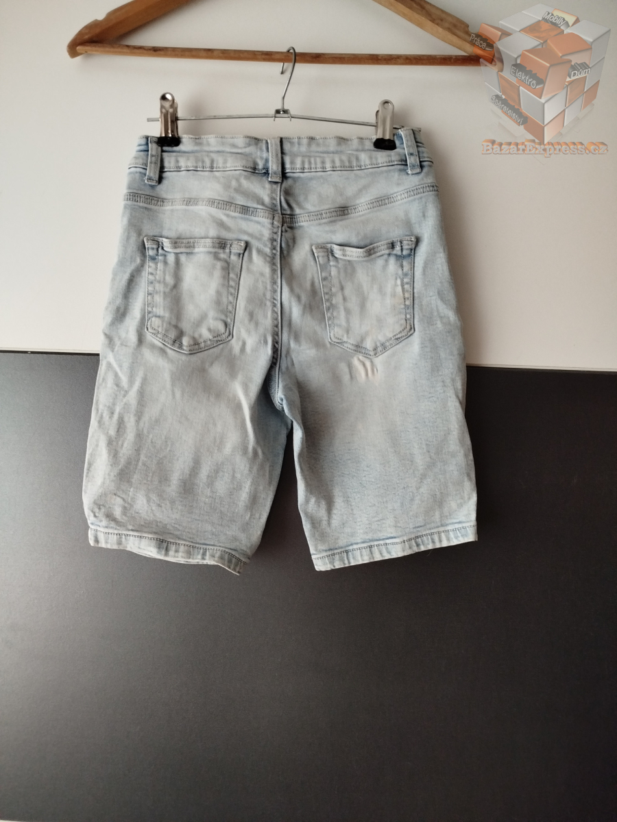 Kraťasy zn. Denim Co vel.134