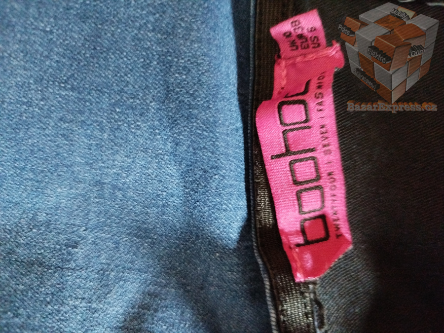 Overal zn. Boohoo vel.38