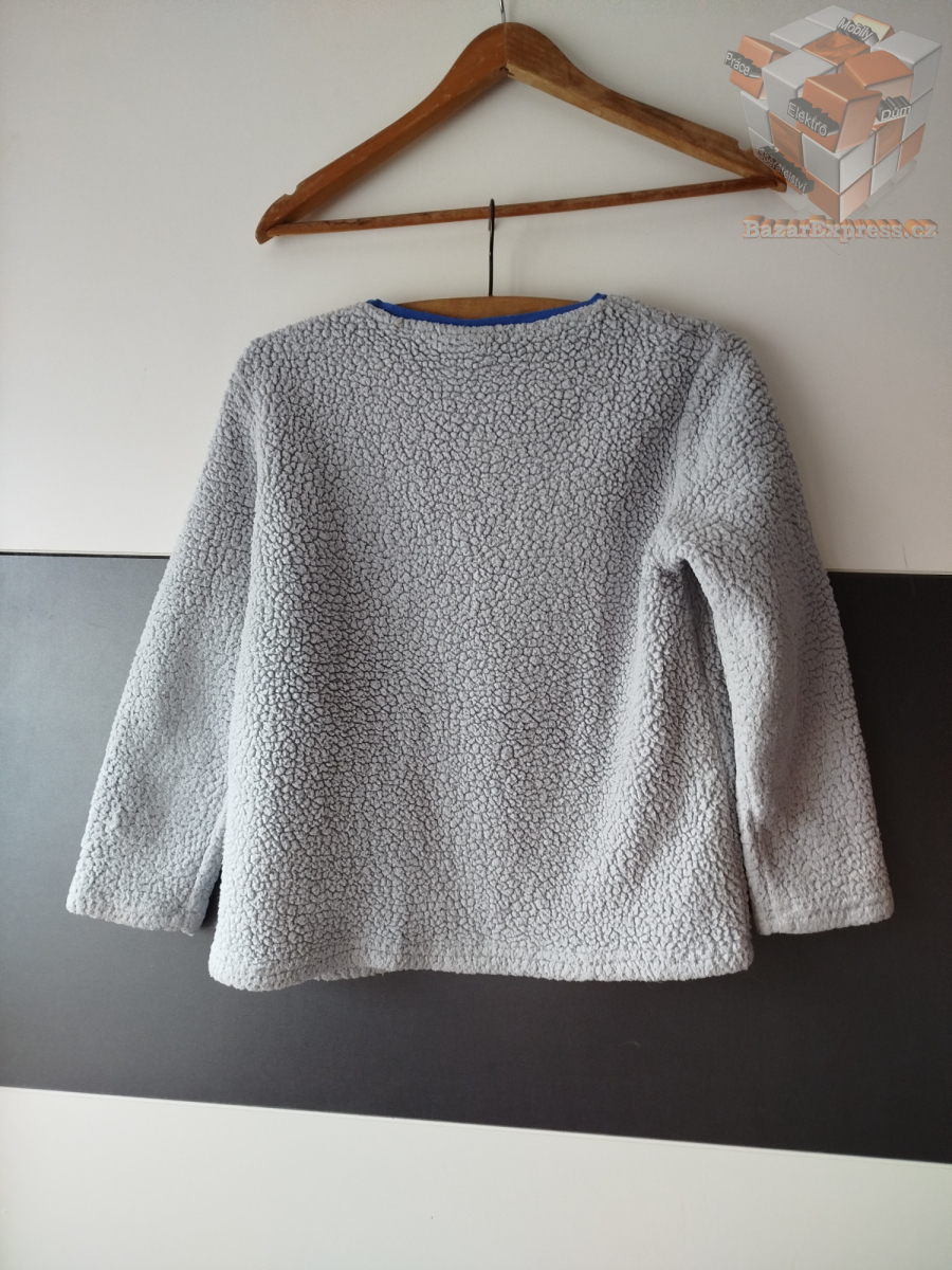 Mikina zn. Everton vel.152