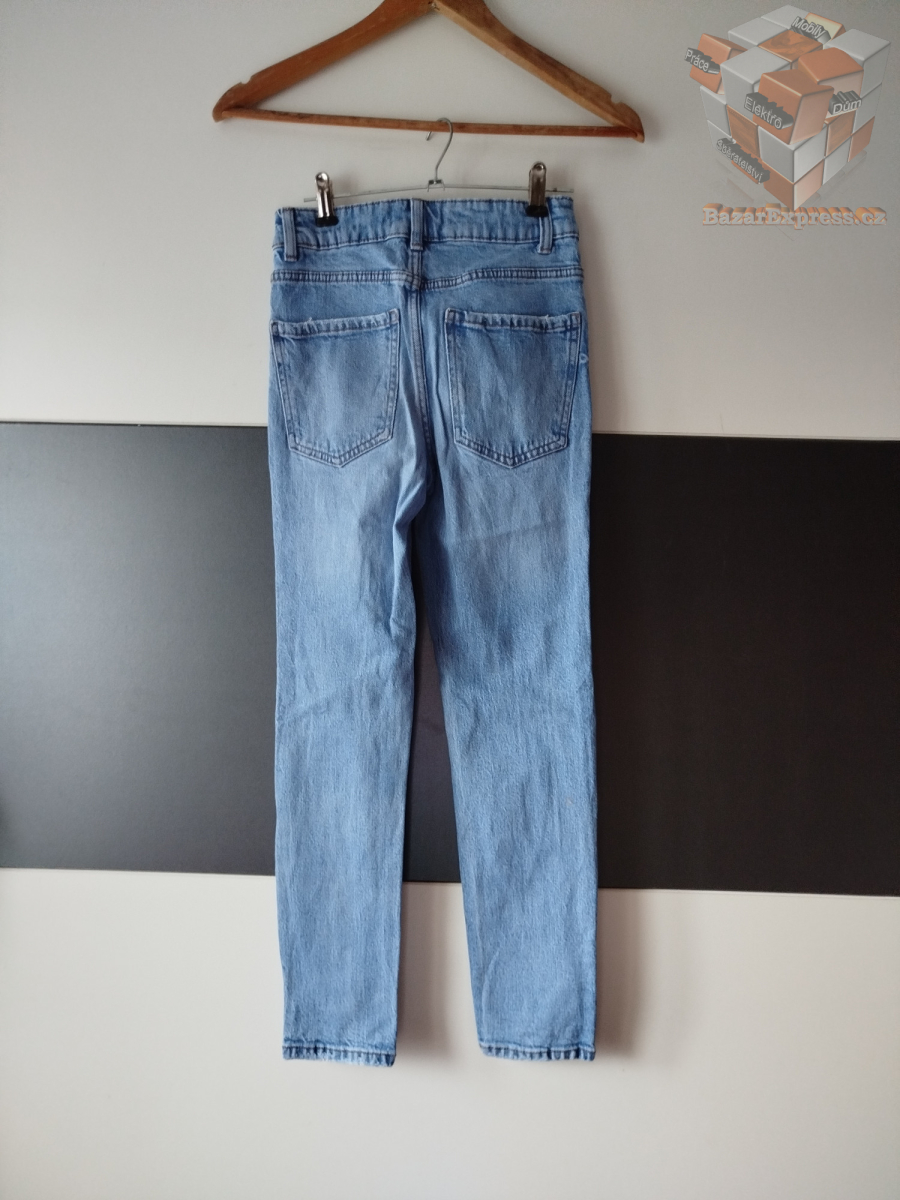 Džíny zn. New Look vel.146