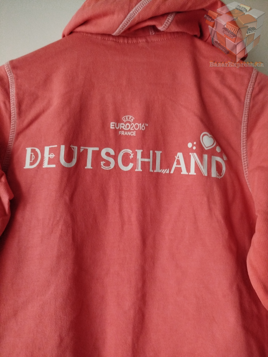 Mikina zn. Euro vel.122