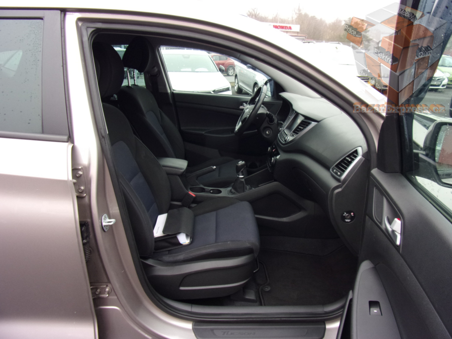 Hyundai Tucson 1,7 CRDi Trikolor