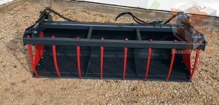 LOPATA S PŘIDRŽOVAČEM - ZUBY KOVANÉ-2