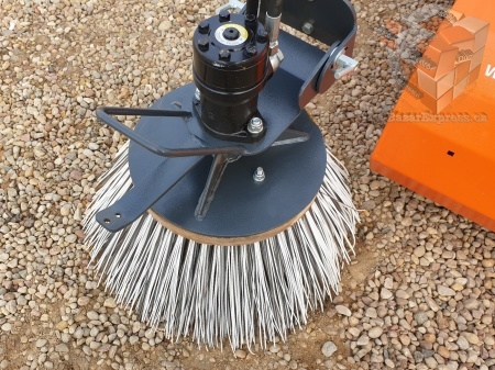 ZAMETACÍ ZAŘÍZENÍ-3