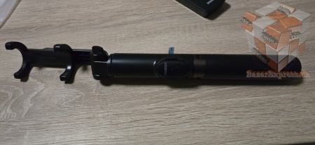 Selfie tyč s bluetooth ovládáním a funkcí tripodu