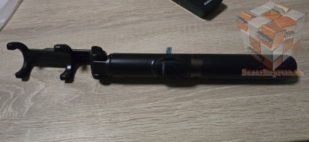 Selfie tyč s bluetooth ovládáním a funkcí tripodu